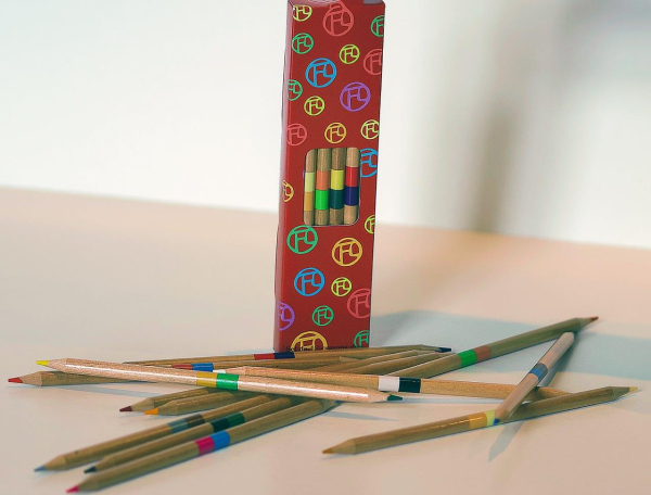 CRAYONS